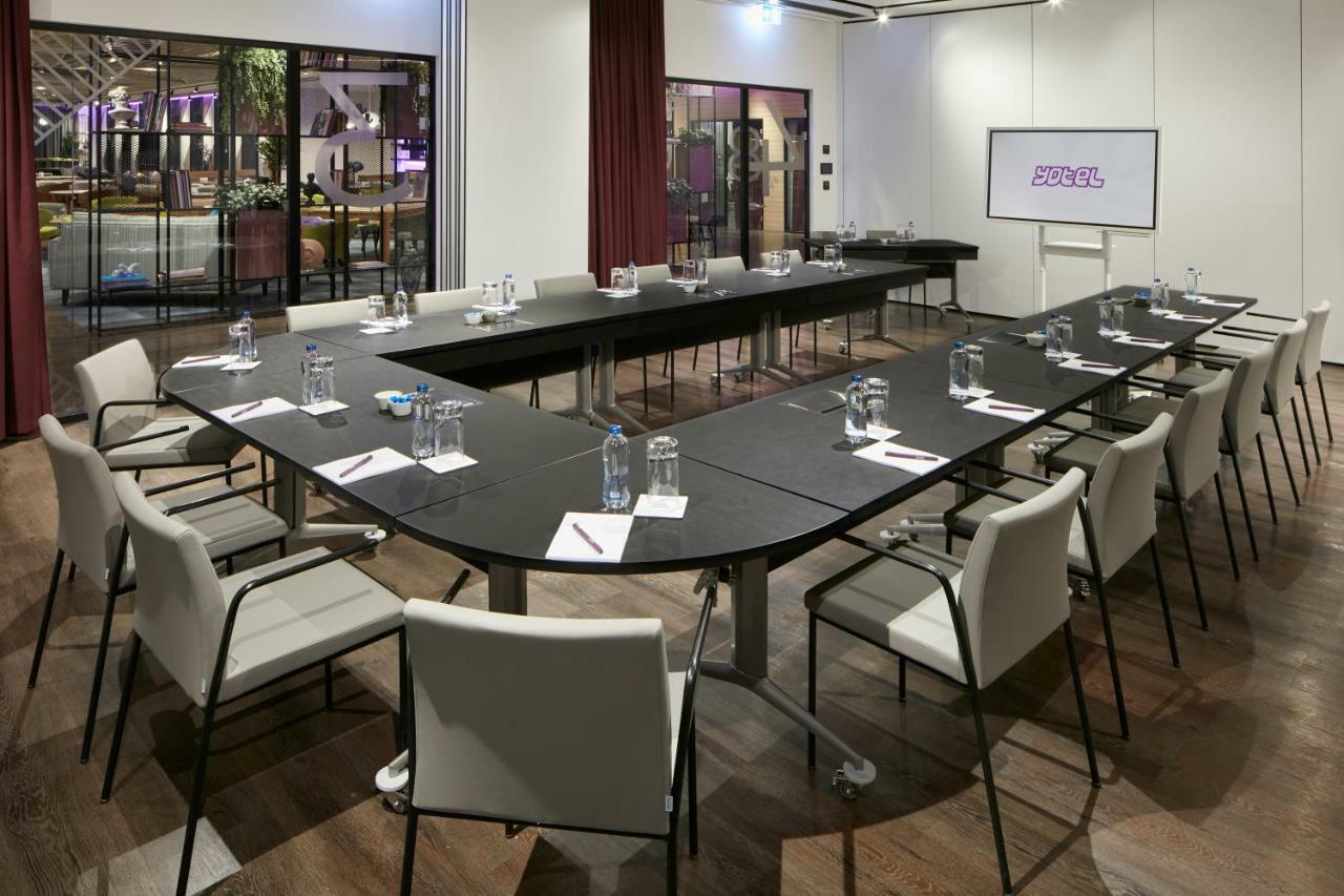 Yotel Airport, Entrance Hotel Provincia di Istanbul